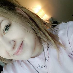 Meet your Posher, Felicia